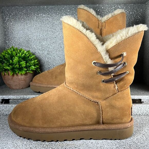 UGG Australia Chestnut Constantine Boots Shoes Sheepskin Leather Size 7 - Picture 1 of 9